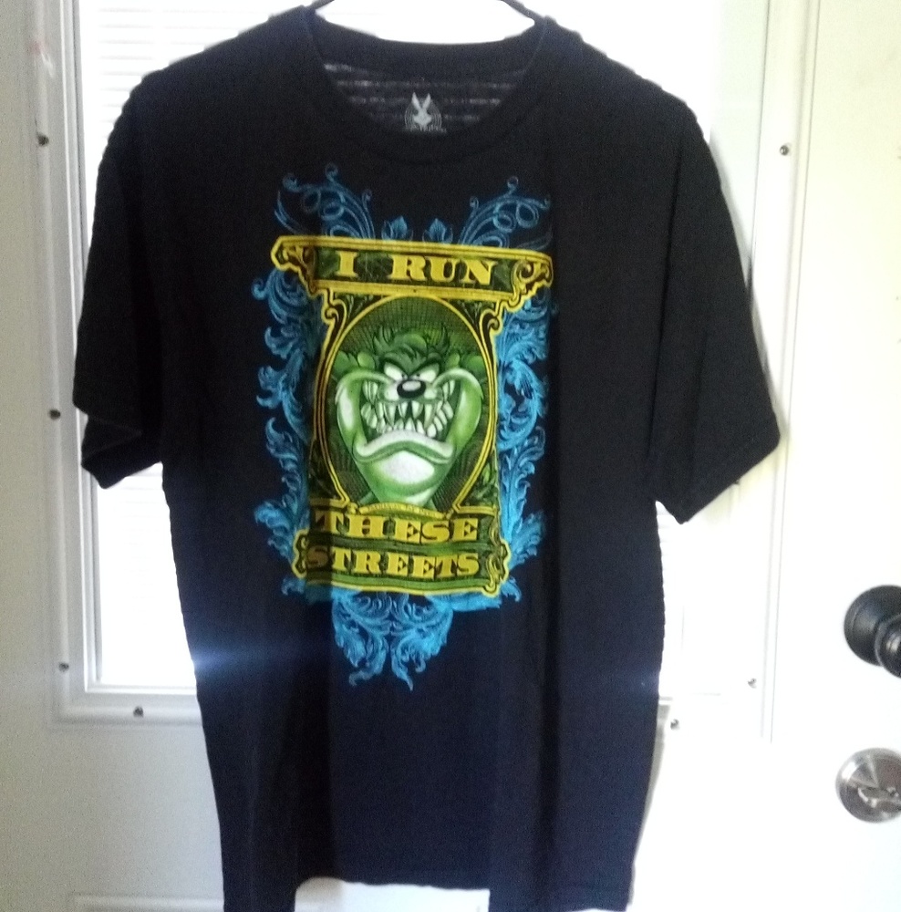 Looney toons tshirt